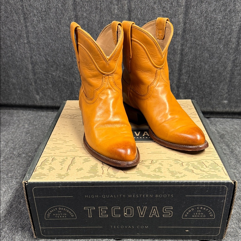 Tecovas Tan Ankle Boots